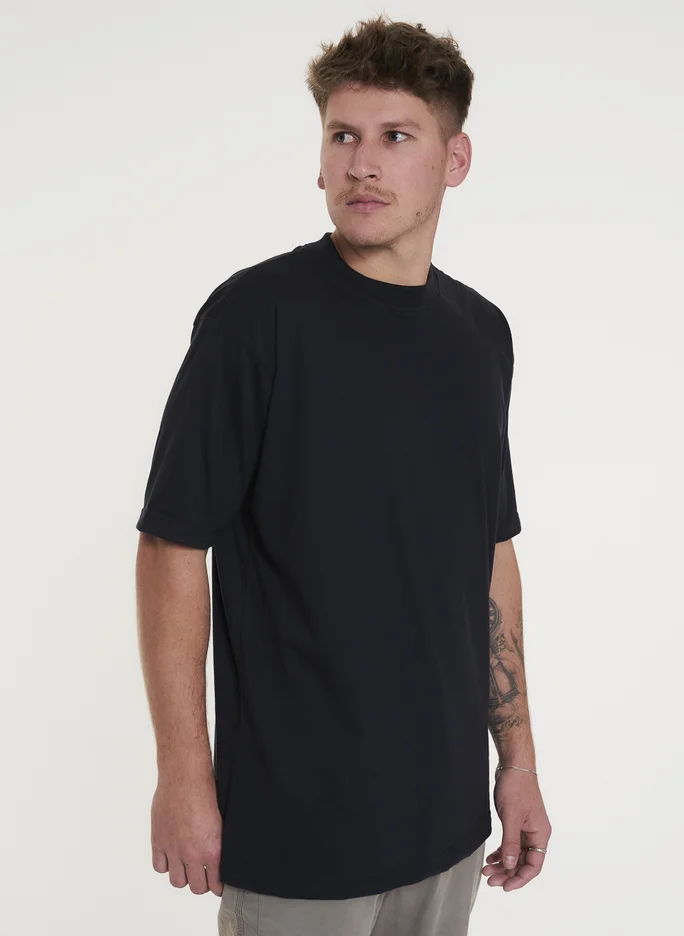 Camiseta Oversized Lisa Preto